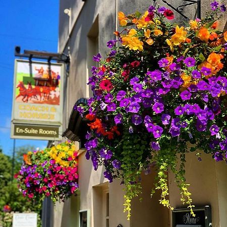 The Coach And Horses Inn Chepstow Eksteriør billede