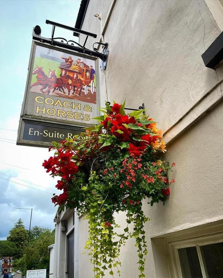 The Coach And Horses Inn Chepstow Eksteriør billede