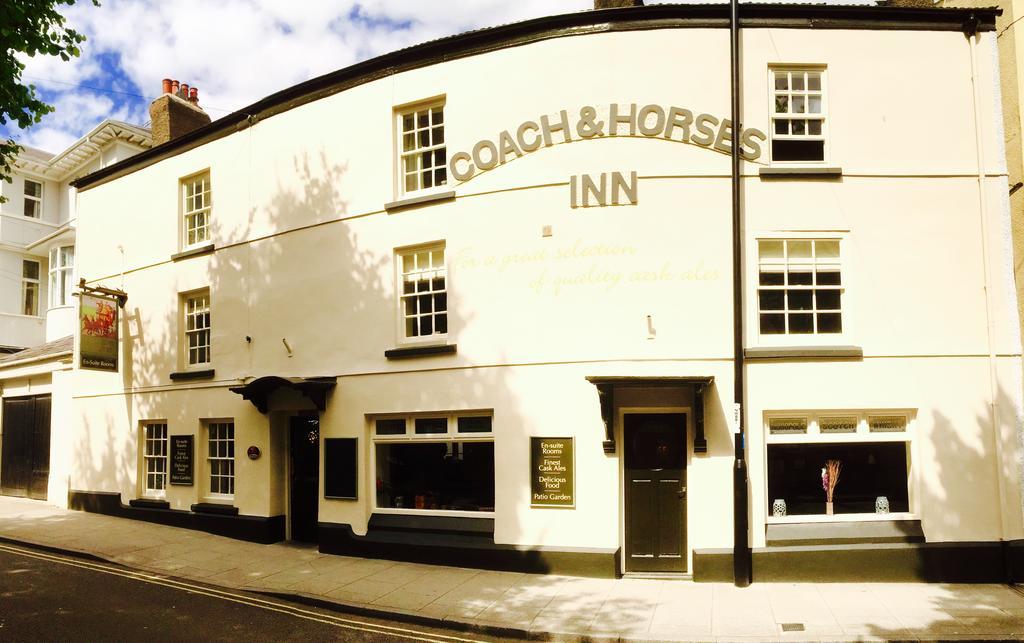 The Coach And Horses Inn Chepstow Eksteriør billede